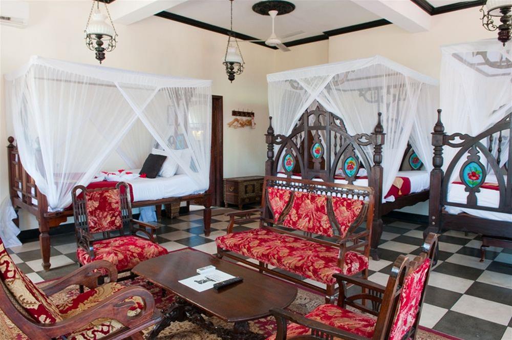 Tembo House Hotel & Apartments