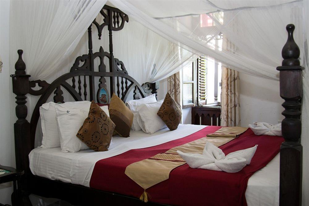 Tembo House Hotel & Apartments