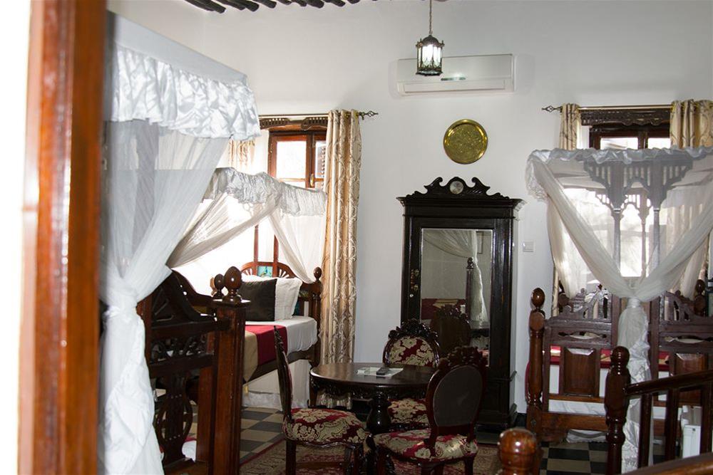 Tembo House Hotel & Apartments