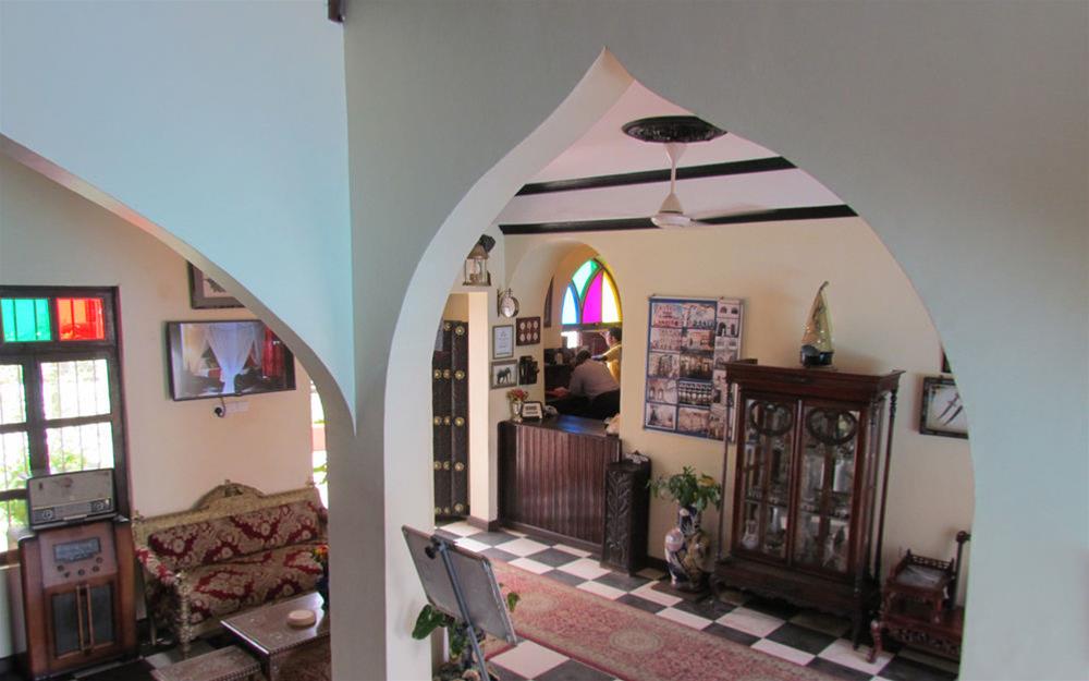 Tembo House Hotel & Apartments