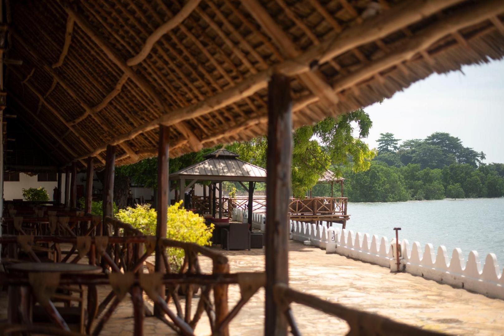 Sea View Hotel Mazizini