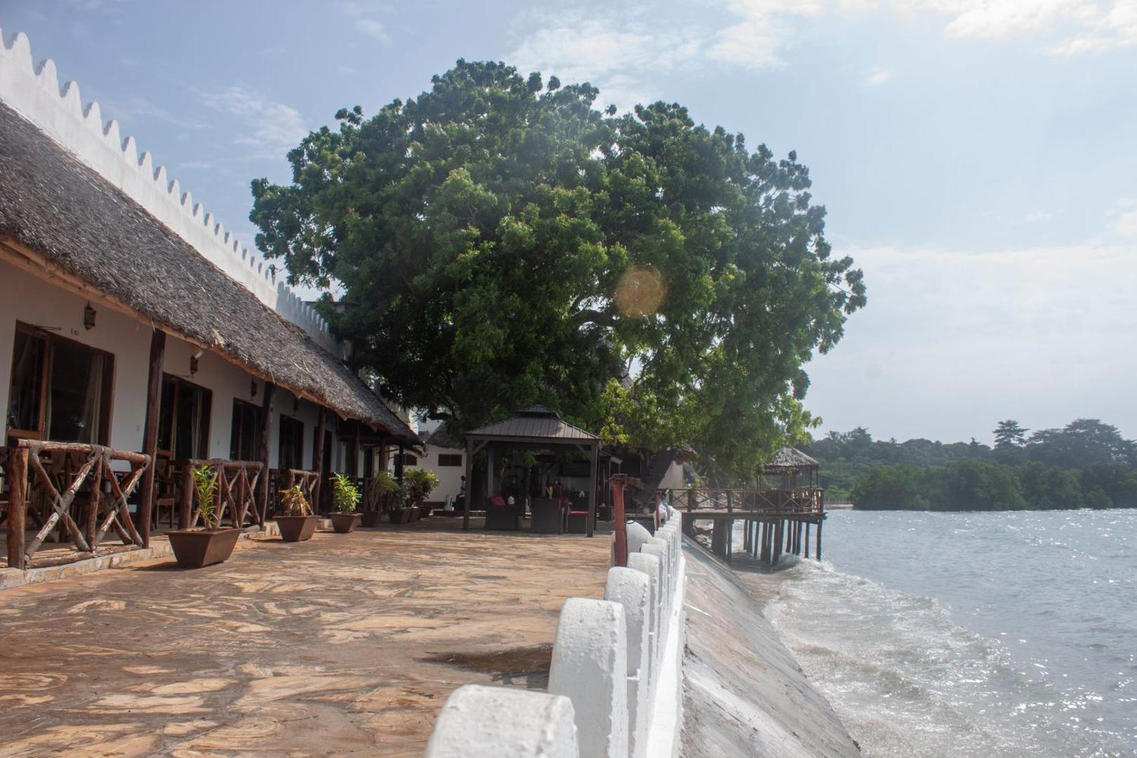 Sea View Hotel Mazizini