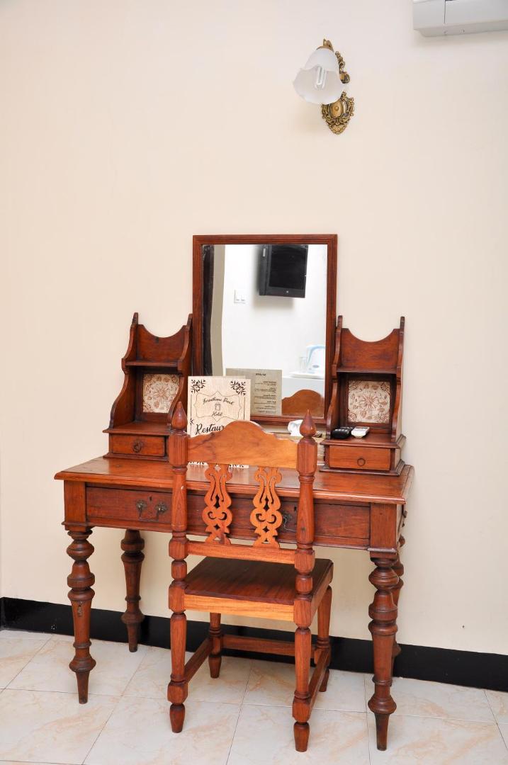 Forodhani Park Hotel