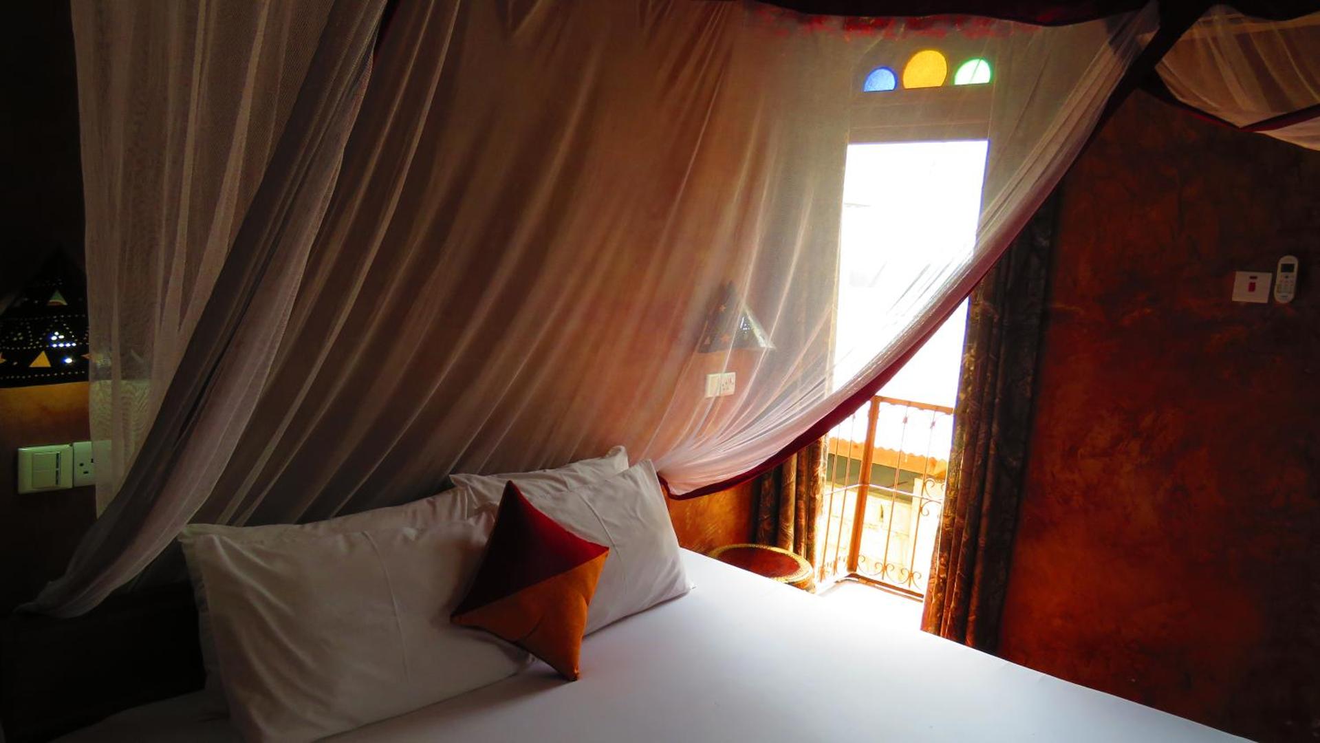 Rumaisa Hotel
