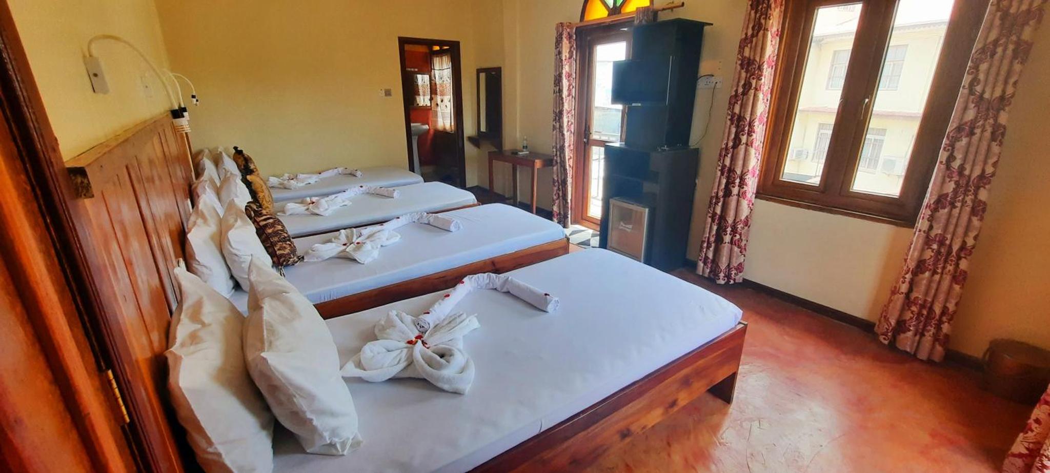 Rumaisa Hotel