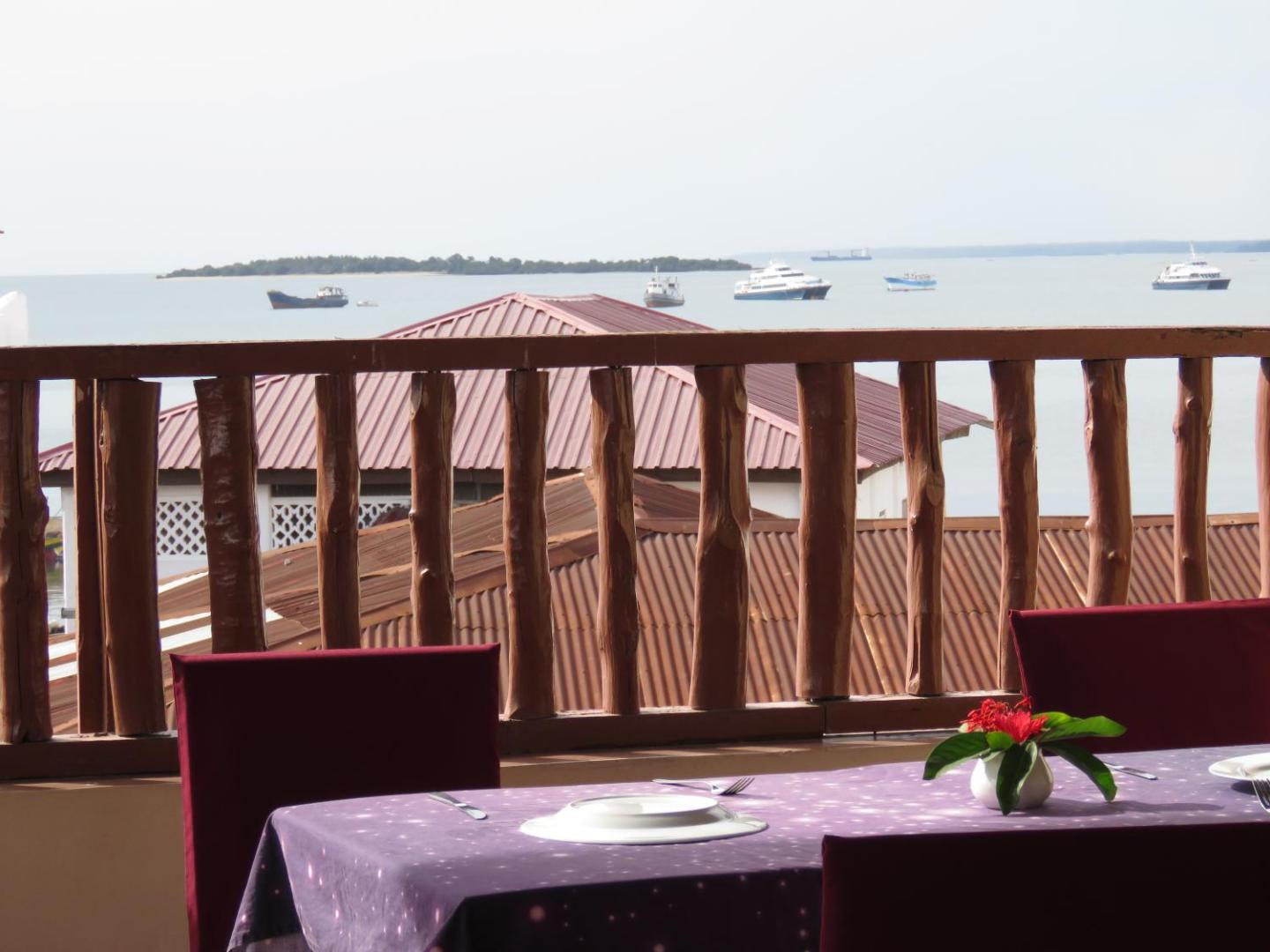 Rumaisa Hotel
