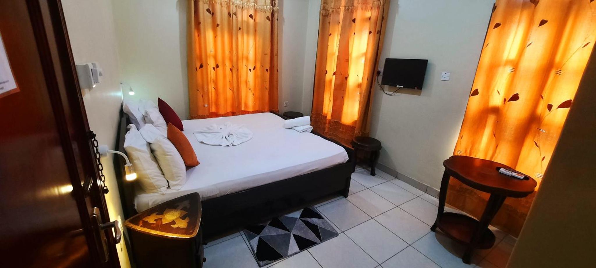 Rumaisa Hotel