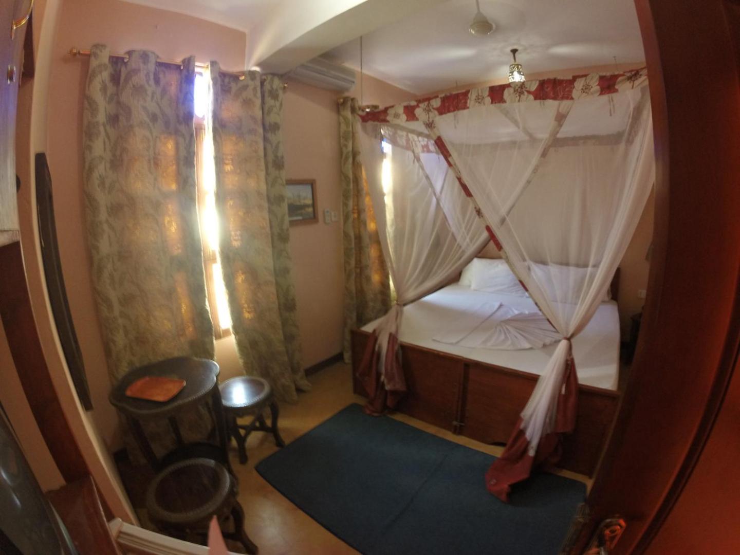 Rumaisa Hotel