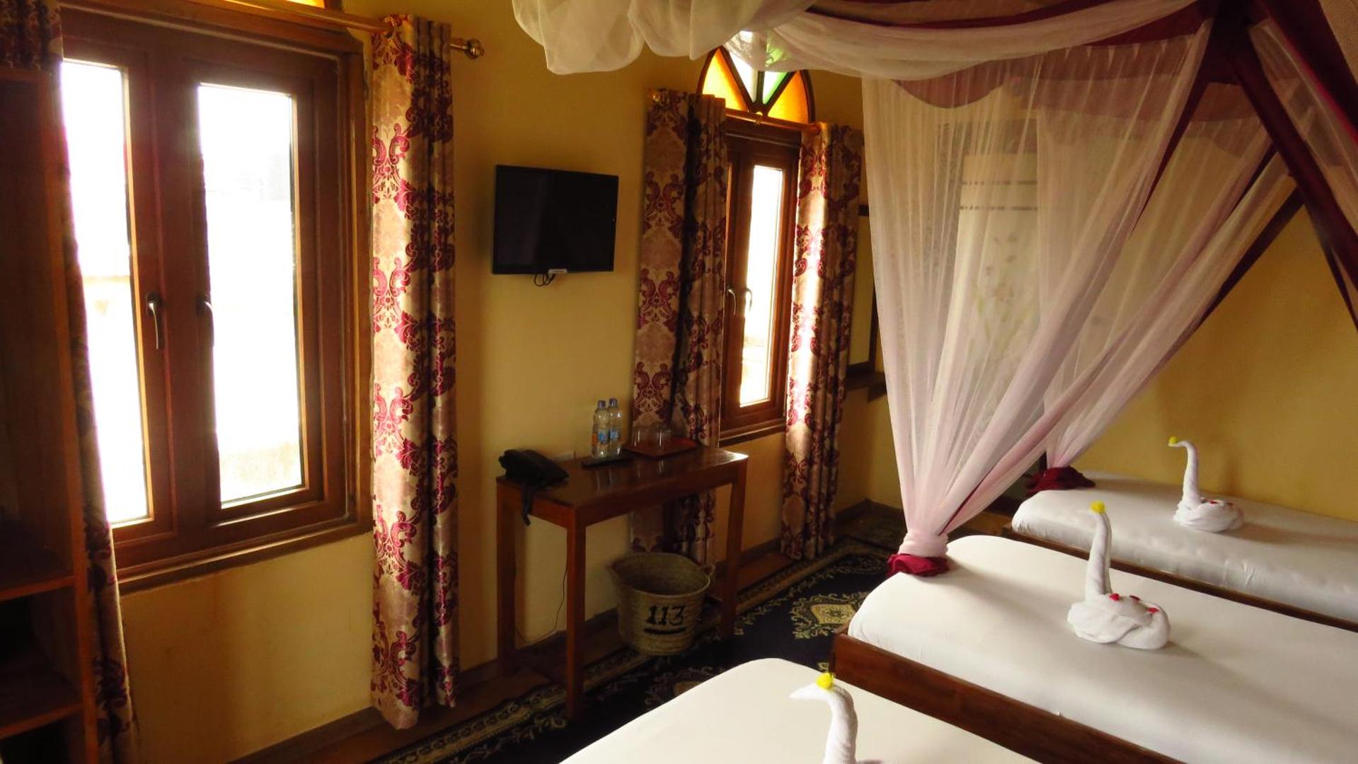 Rumaisa Hotel