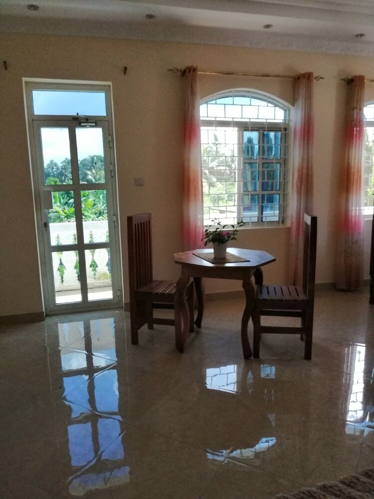 Salhiya Lodge - Hostel