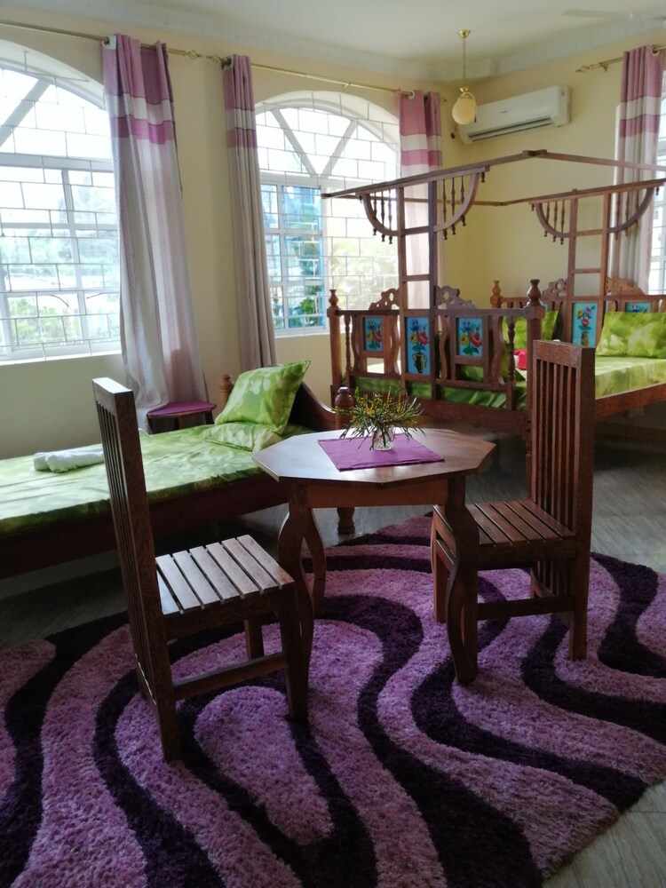 Salhiya Lodge - Hostel