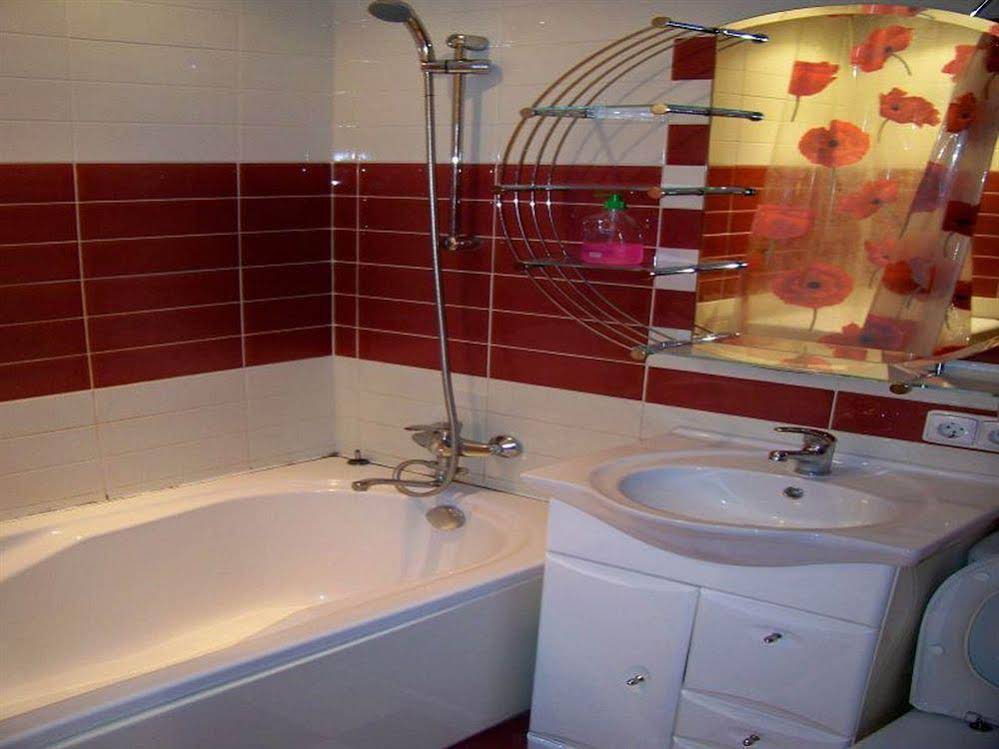 Club City Center Apartments
