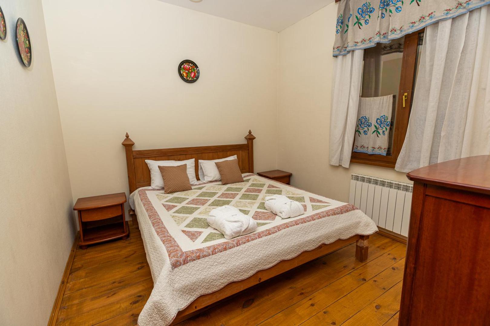 Guest House 1812