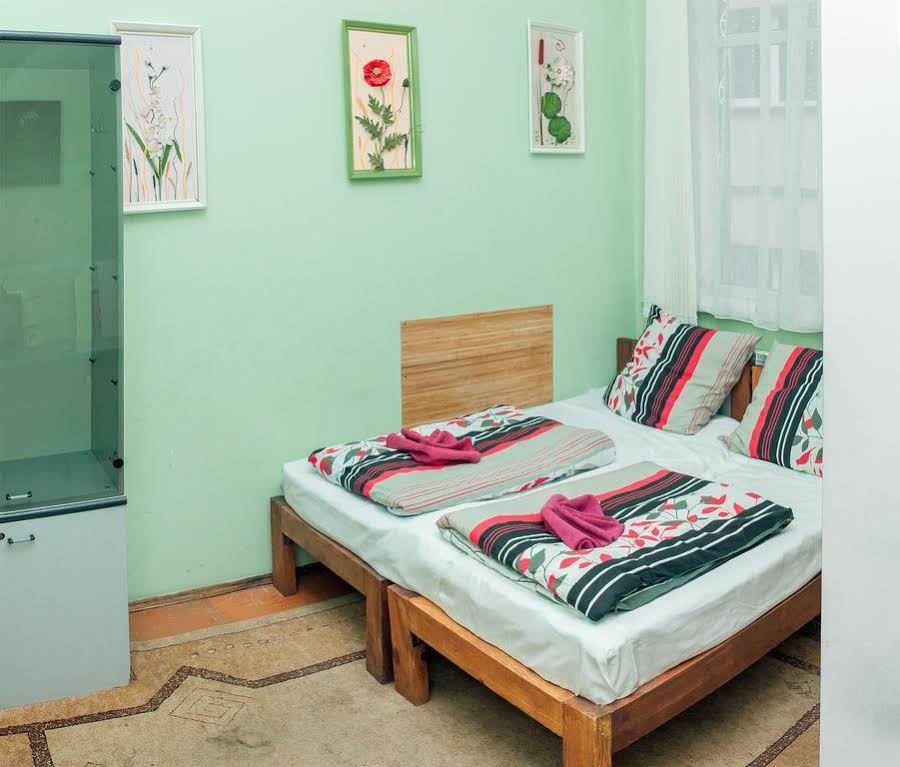Apple Hostel