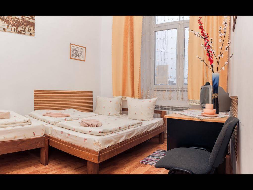 Apple Hostel