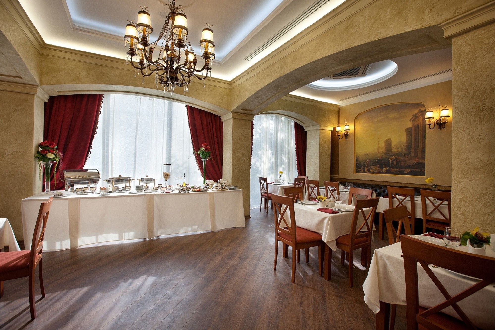 Alexandrovskiy Hotel