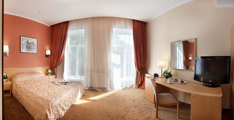 Alexandrovskiy Hotel