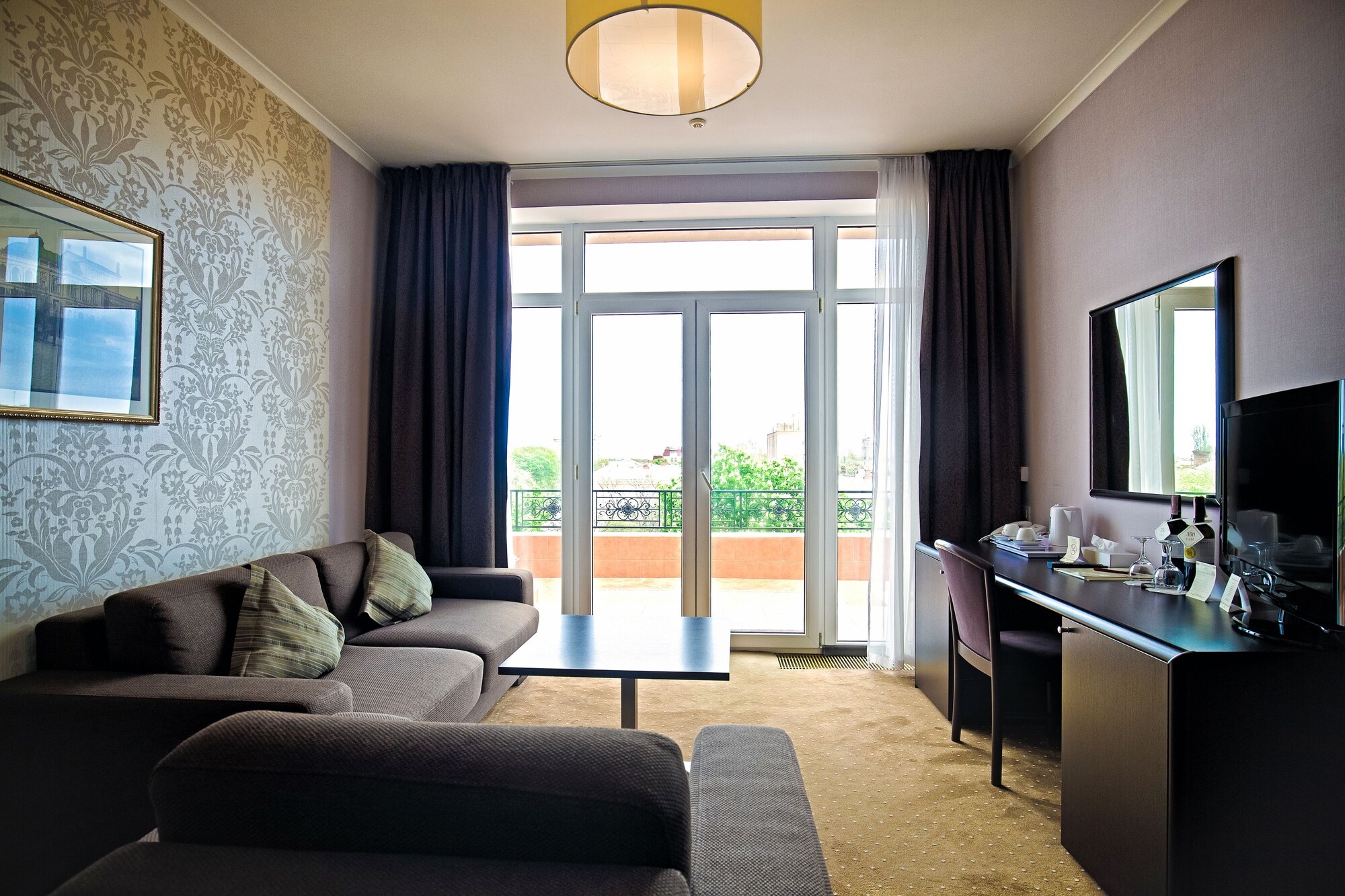 Alexandrovskiy Hotel
