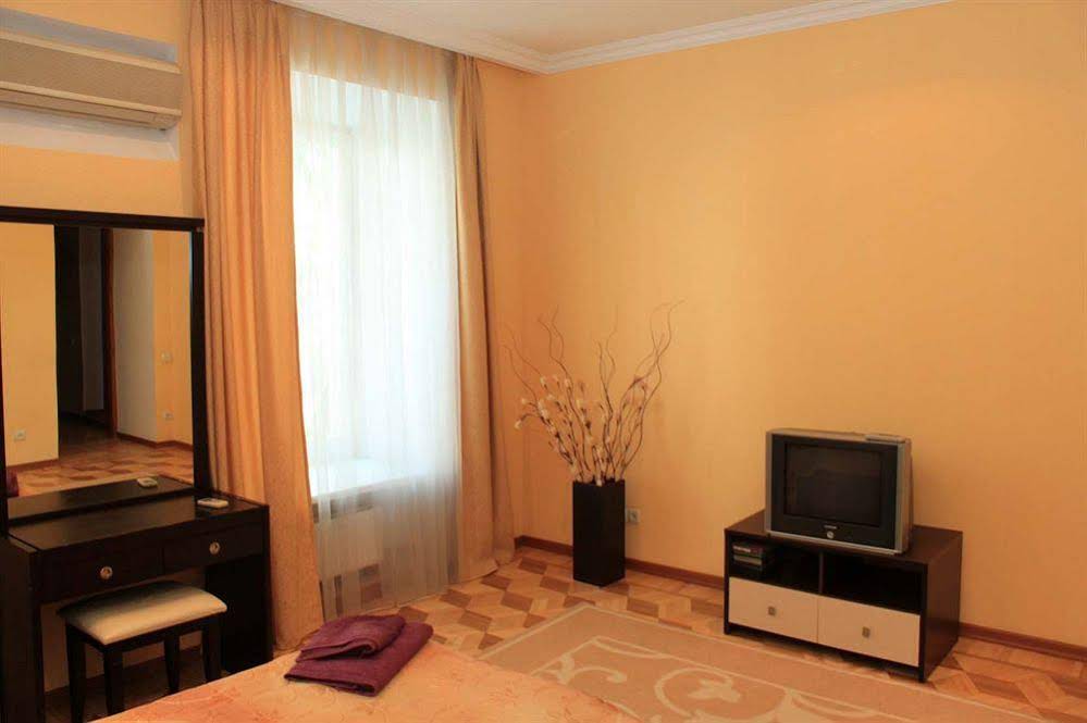 Apart Hotel on 24 Preobrajenskaya Street