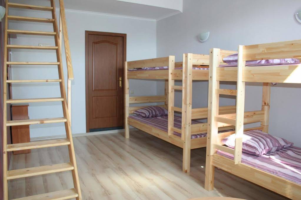 Uyut Hostel