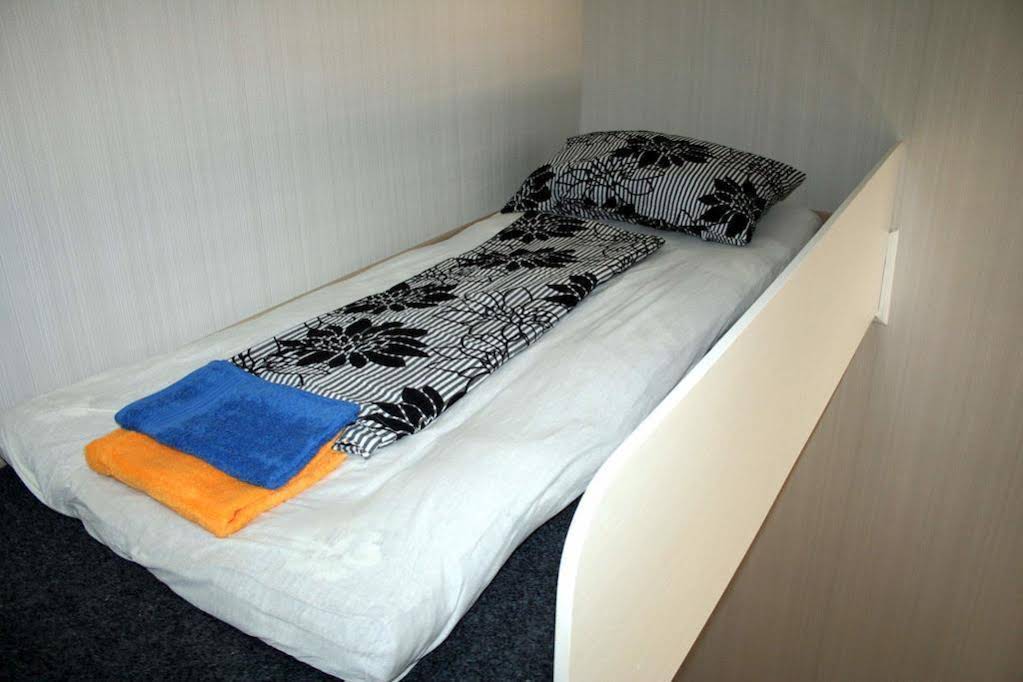 Uyut Hostel