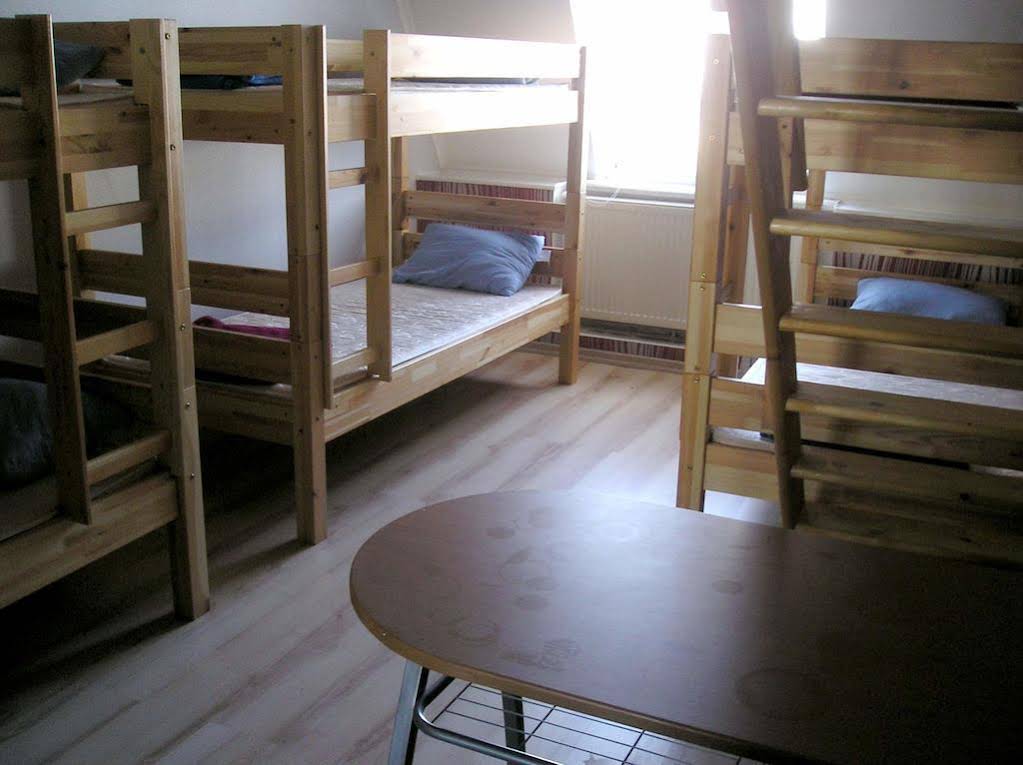 Uyut Hostel