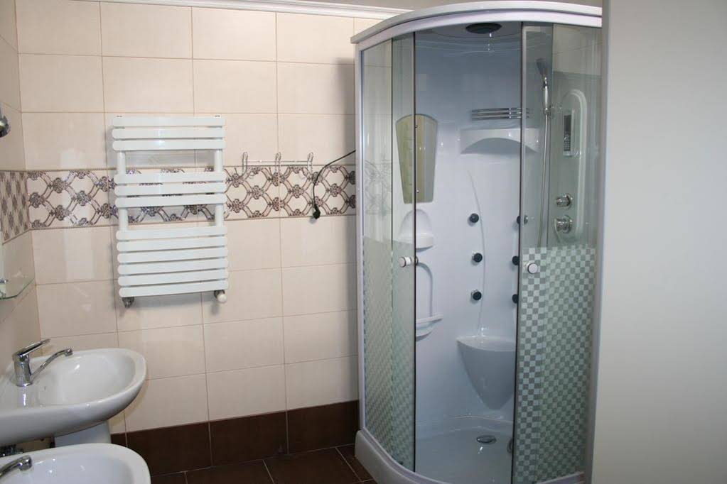 Uyut Hostel
