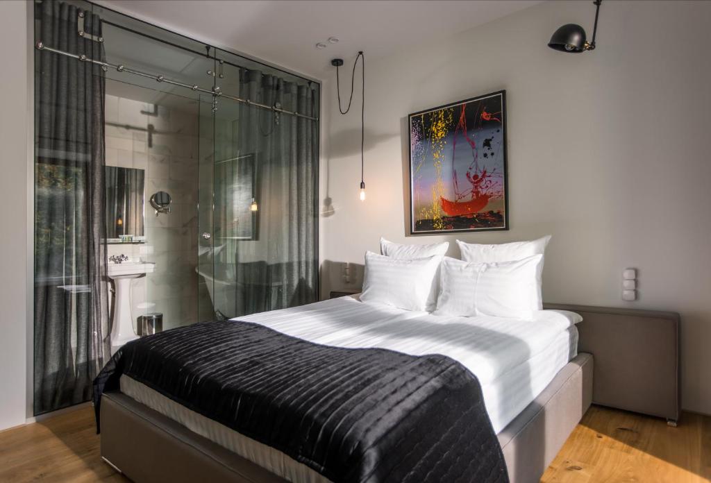 Wall Street Hotel