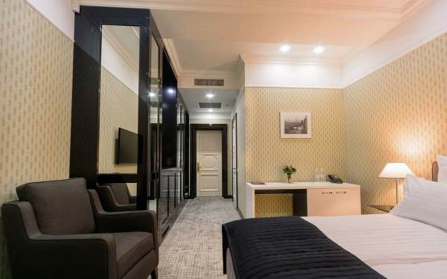 Wall Street Hotel