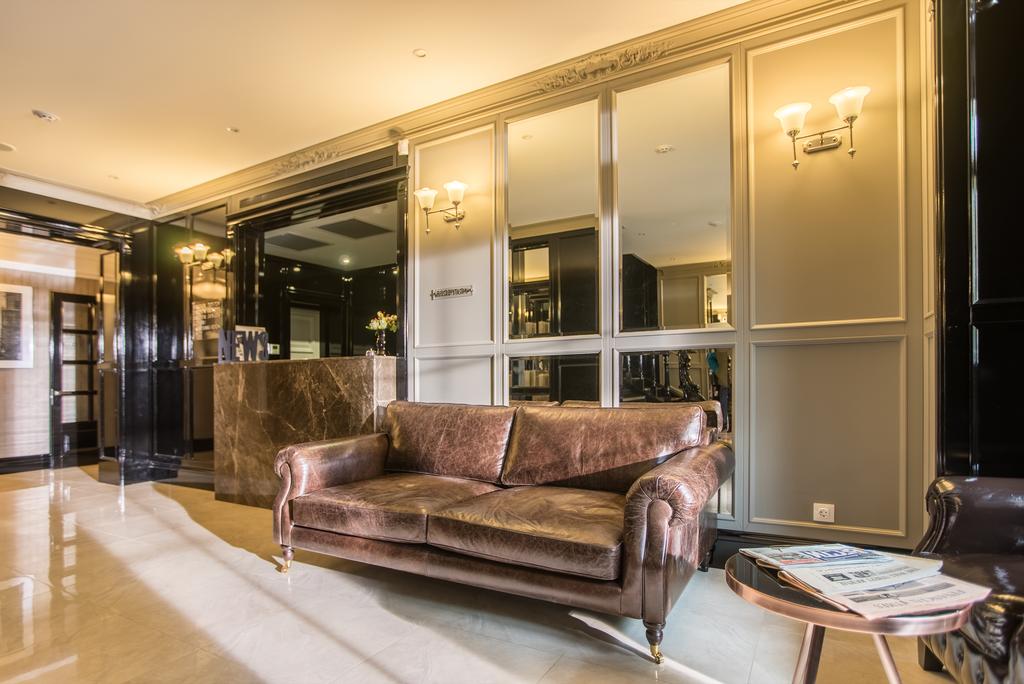 Wall Street Hotel