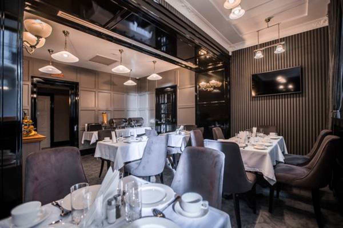 Wall Street Hotel