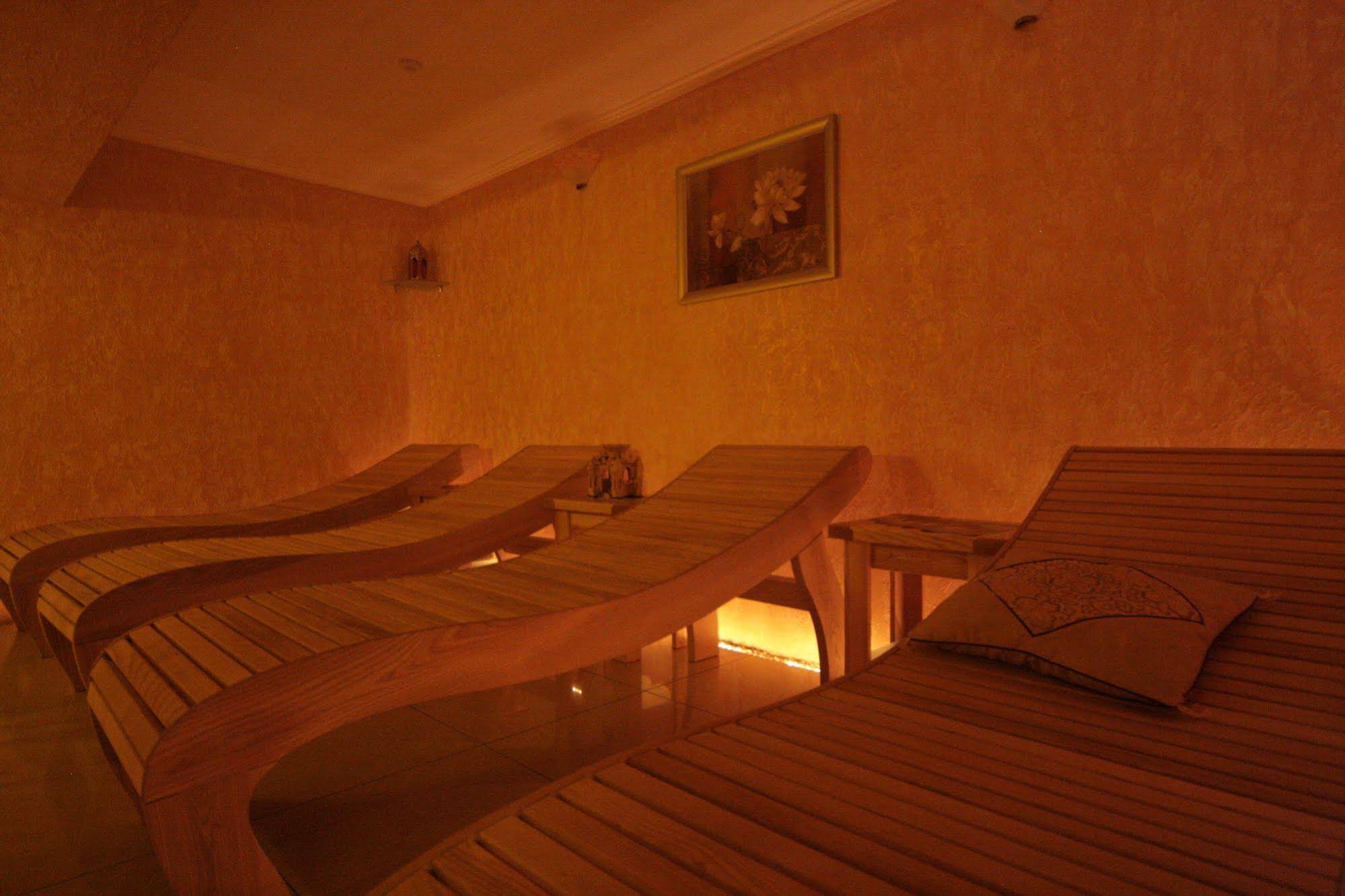 Fantasia Hotel