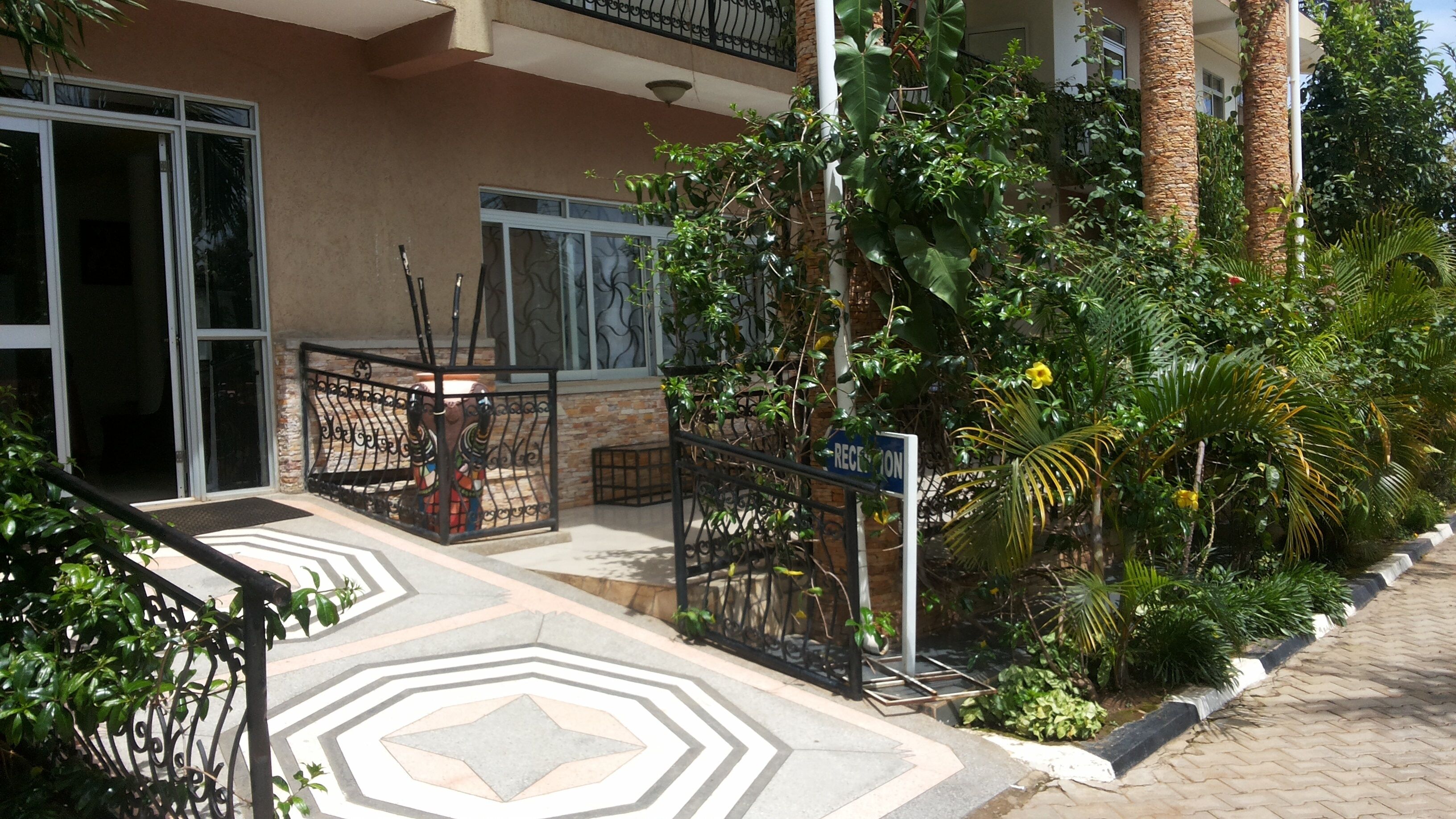 Rosevilla Hotel