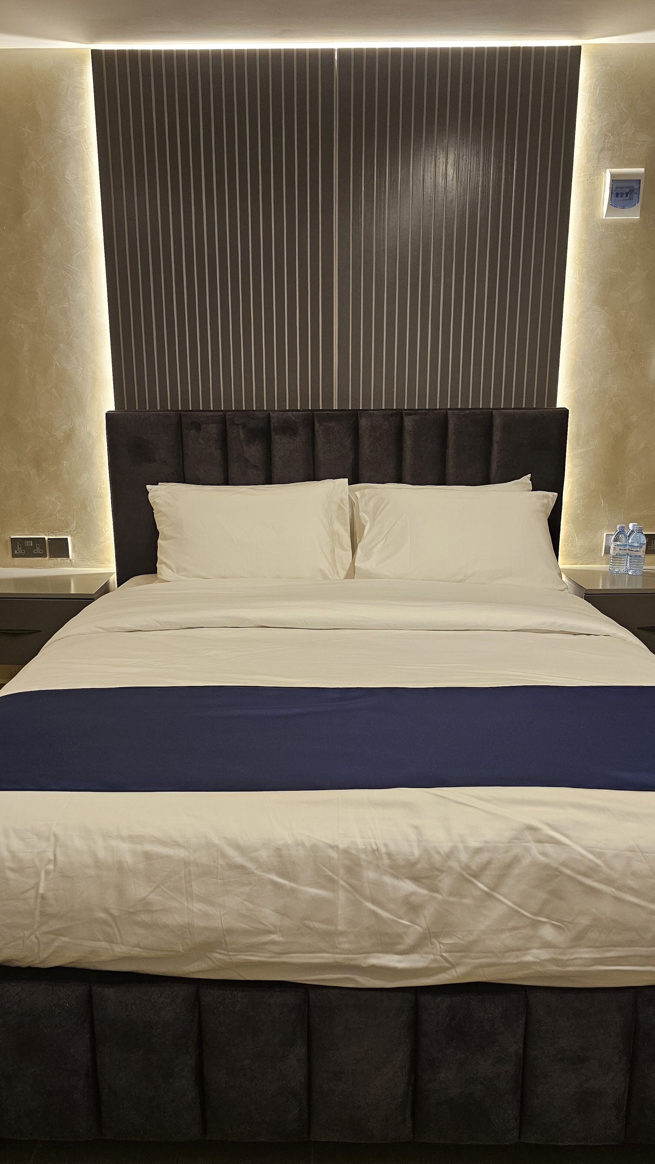 Grik Hotel - Entebbe