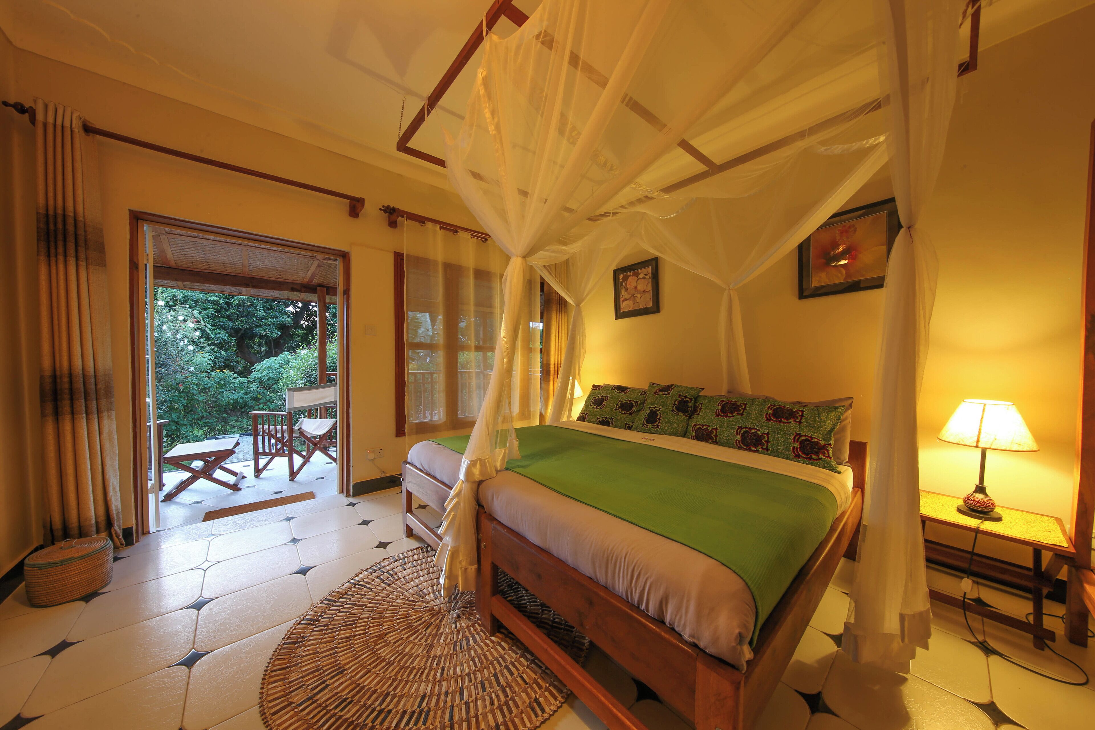 Papyrus Guesthouse Entebbe