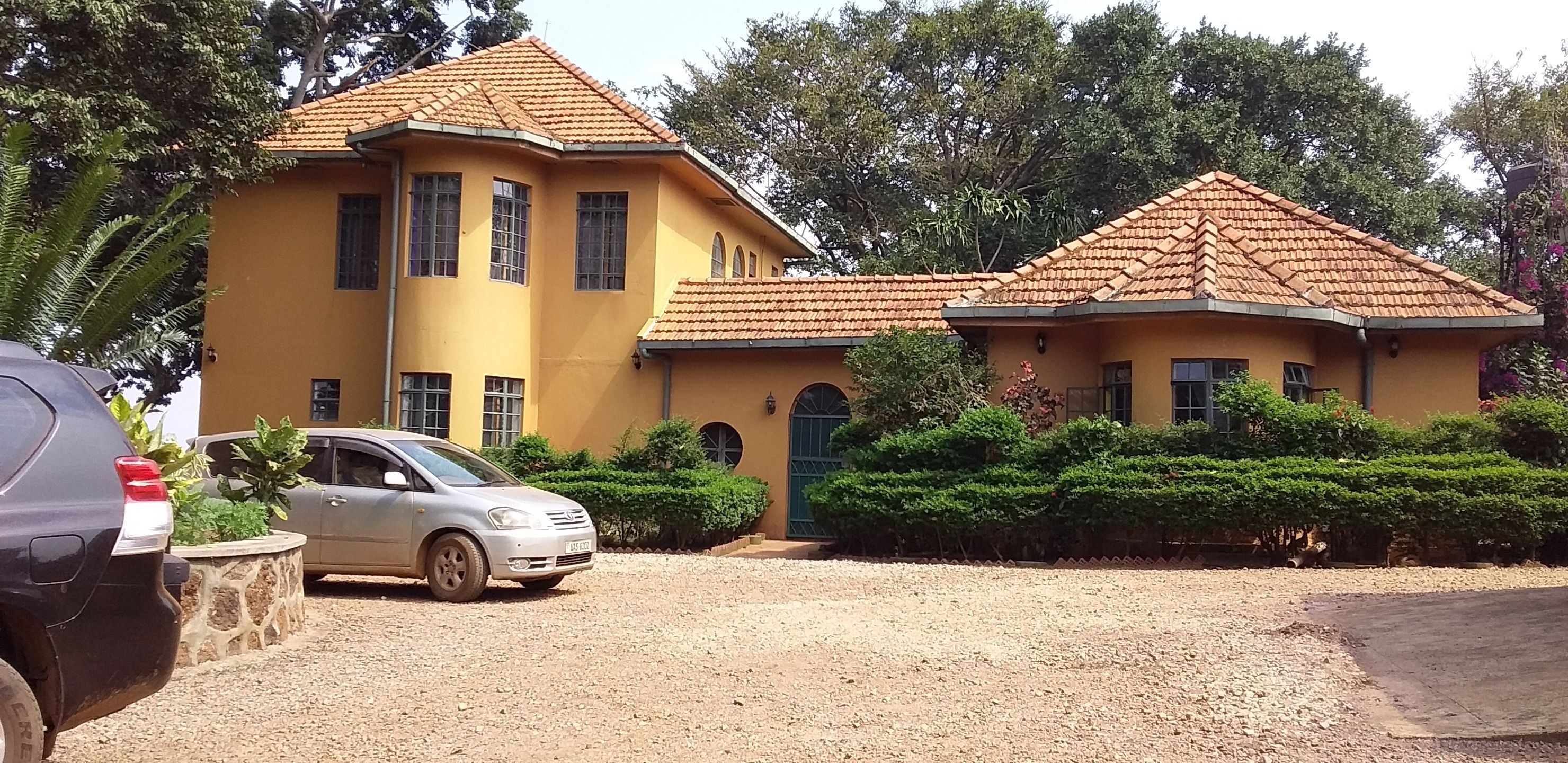 The Estate Ebwerenga