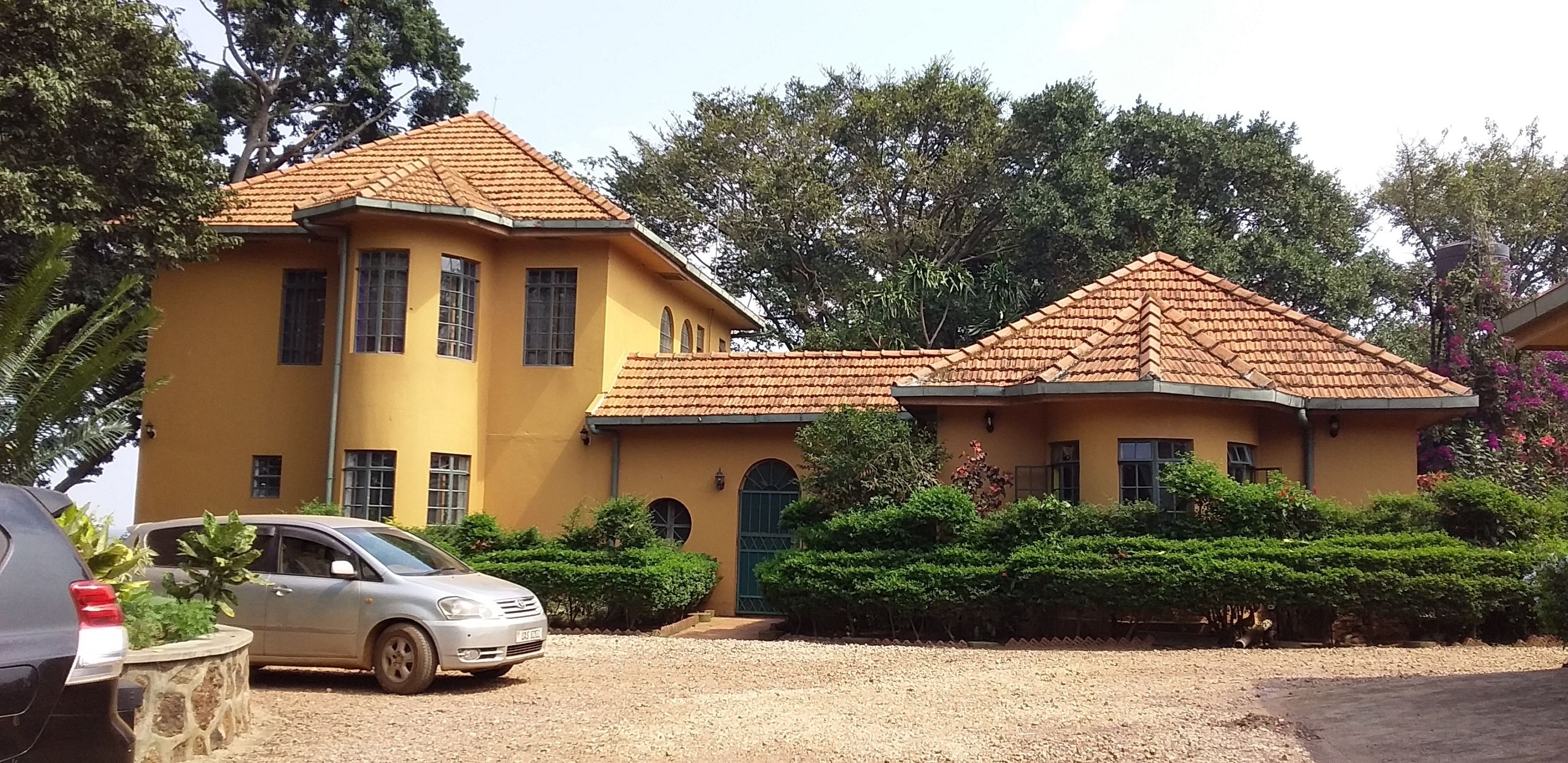 The Estate Ebwerenga