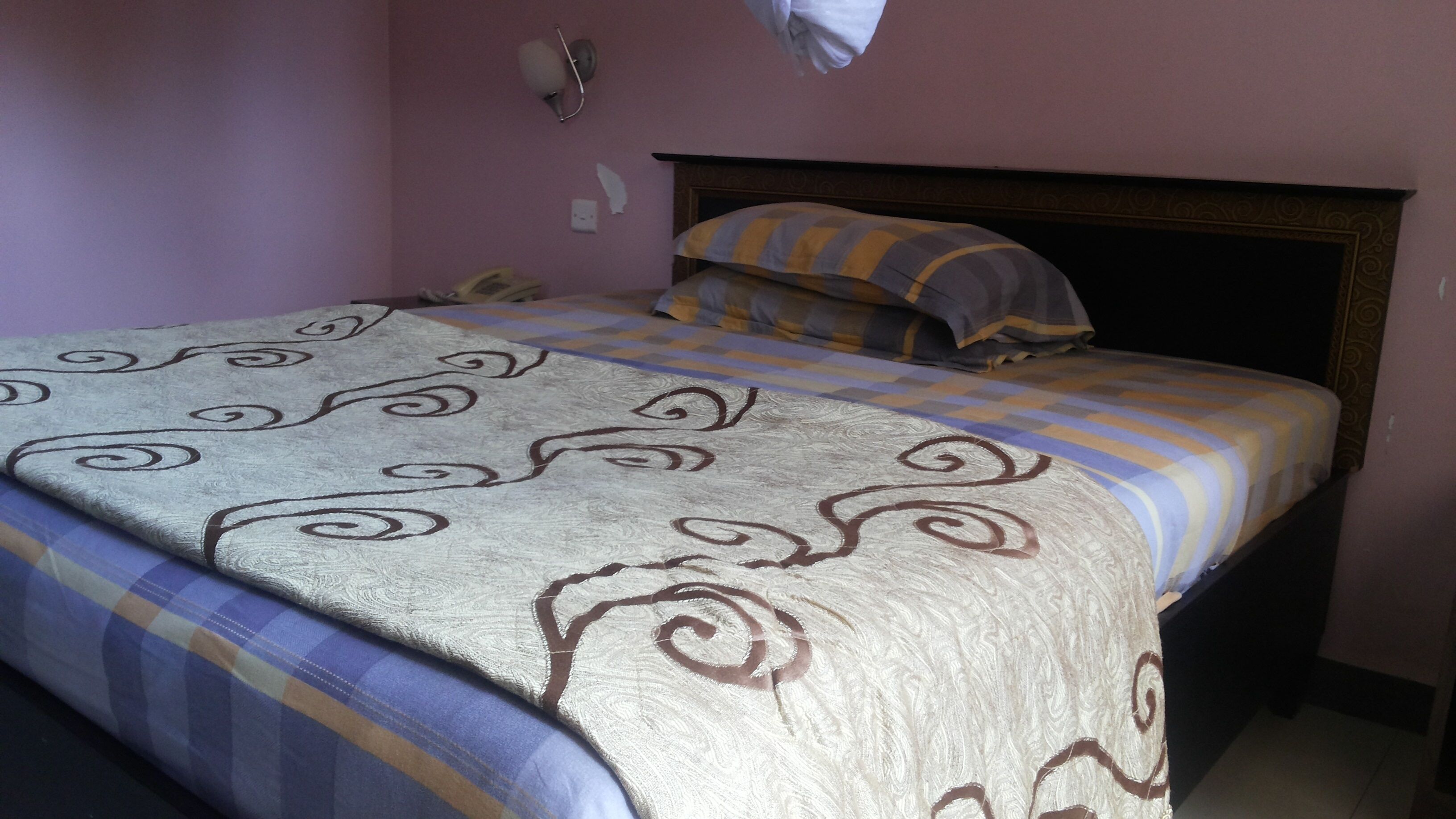 Palema Crown Hotel