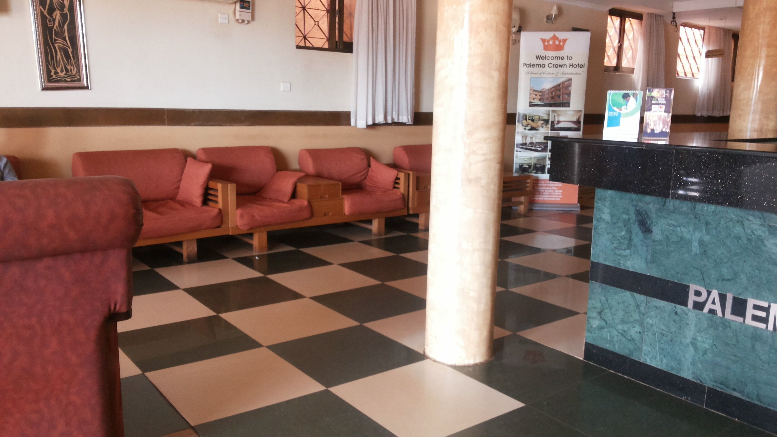 Palema Crown Hotel