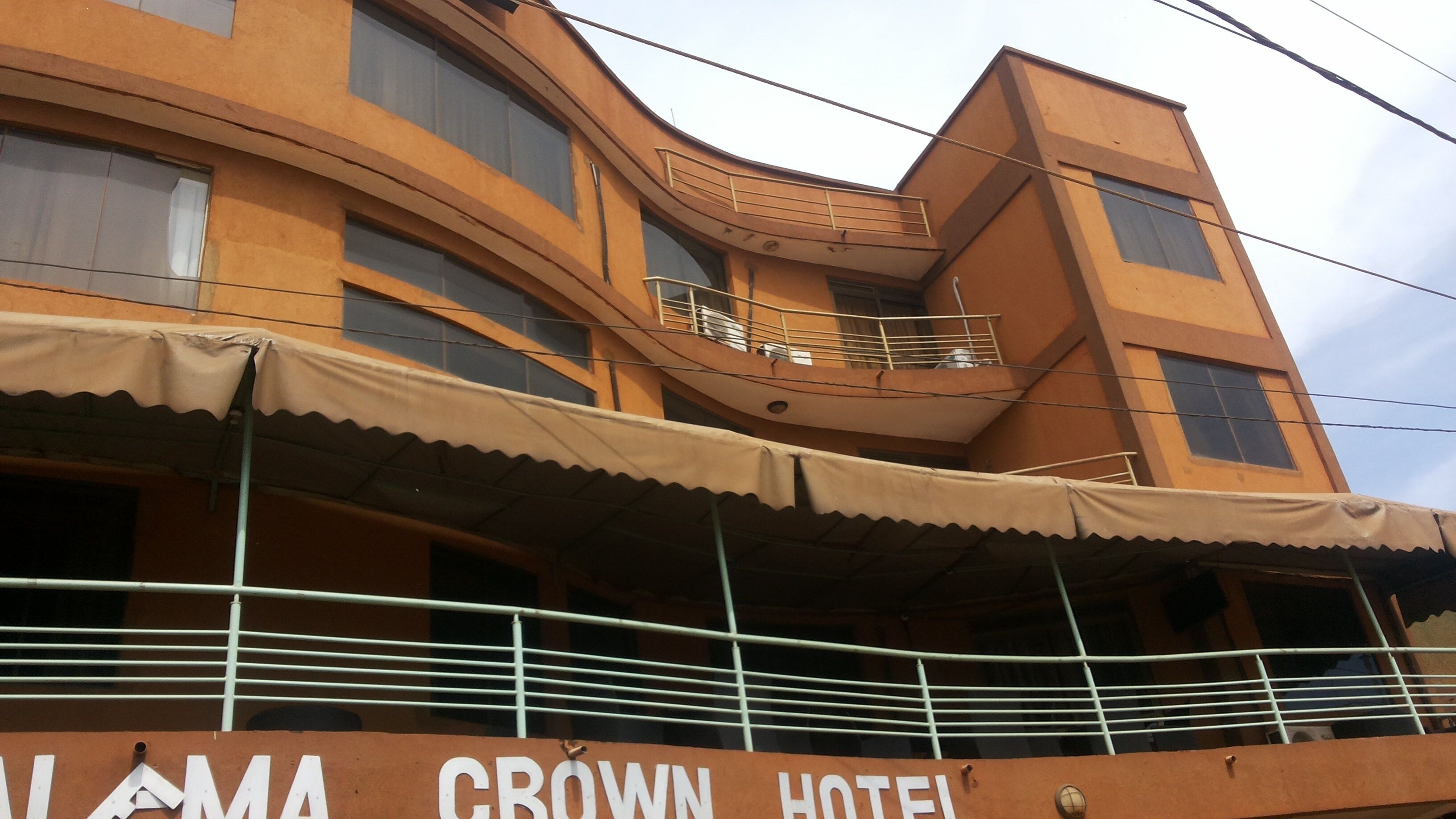 Palema Crown Hotel