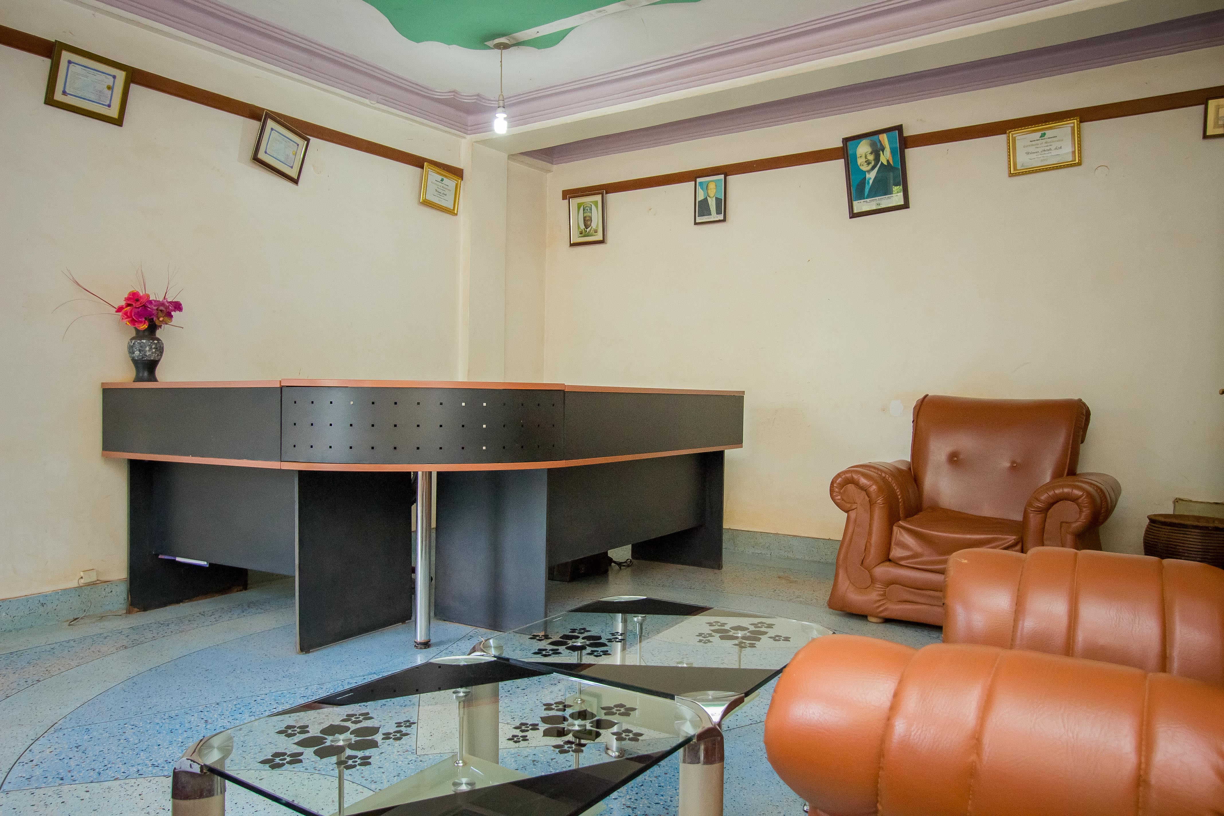 Brimax Hotel