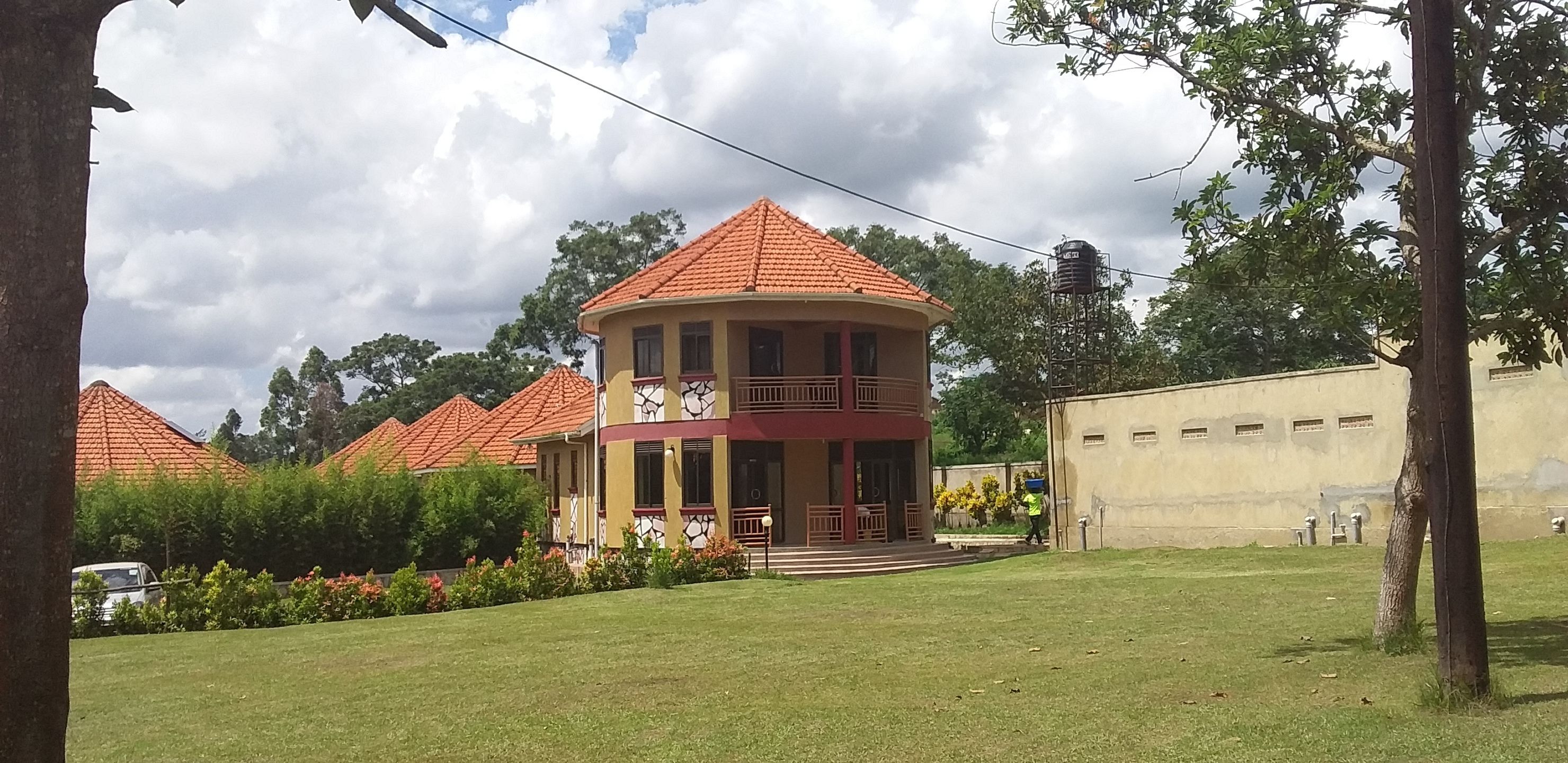 Mango Cottages & Recreation Center