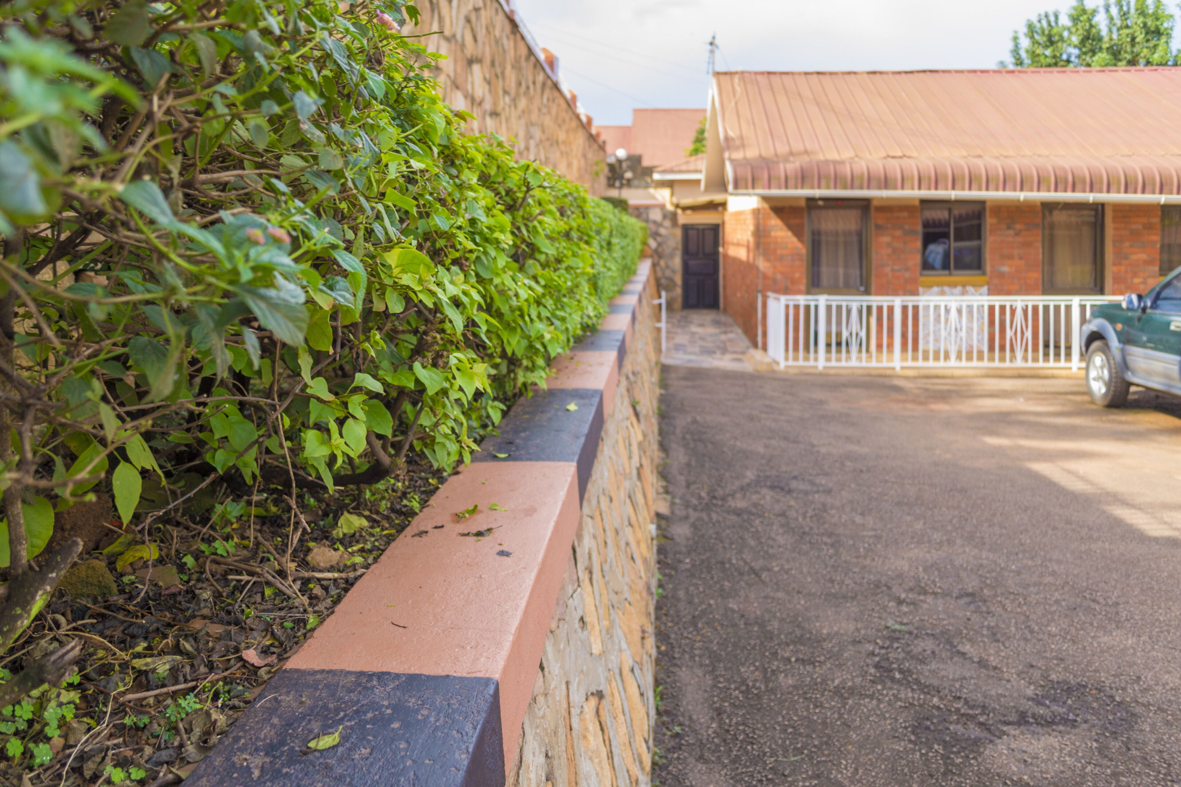 Matsiko Gardens And Hotel