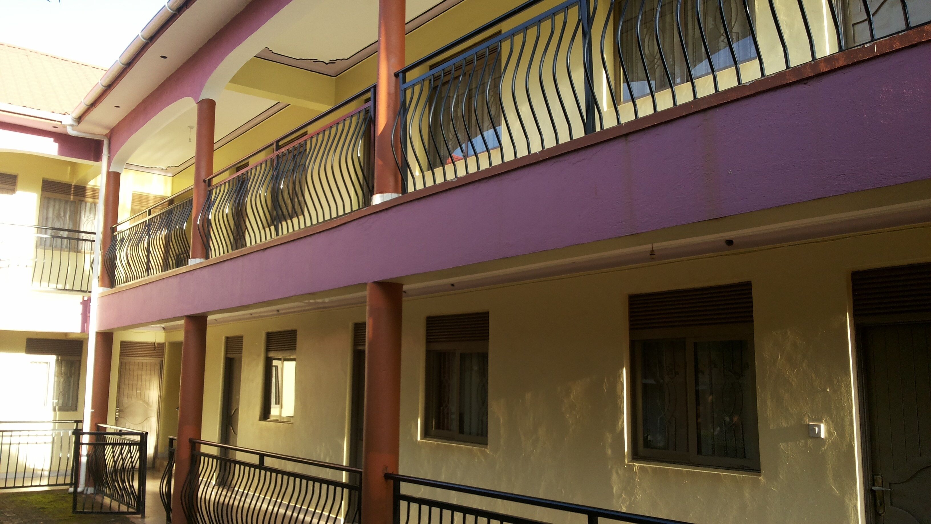 Garden Inn