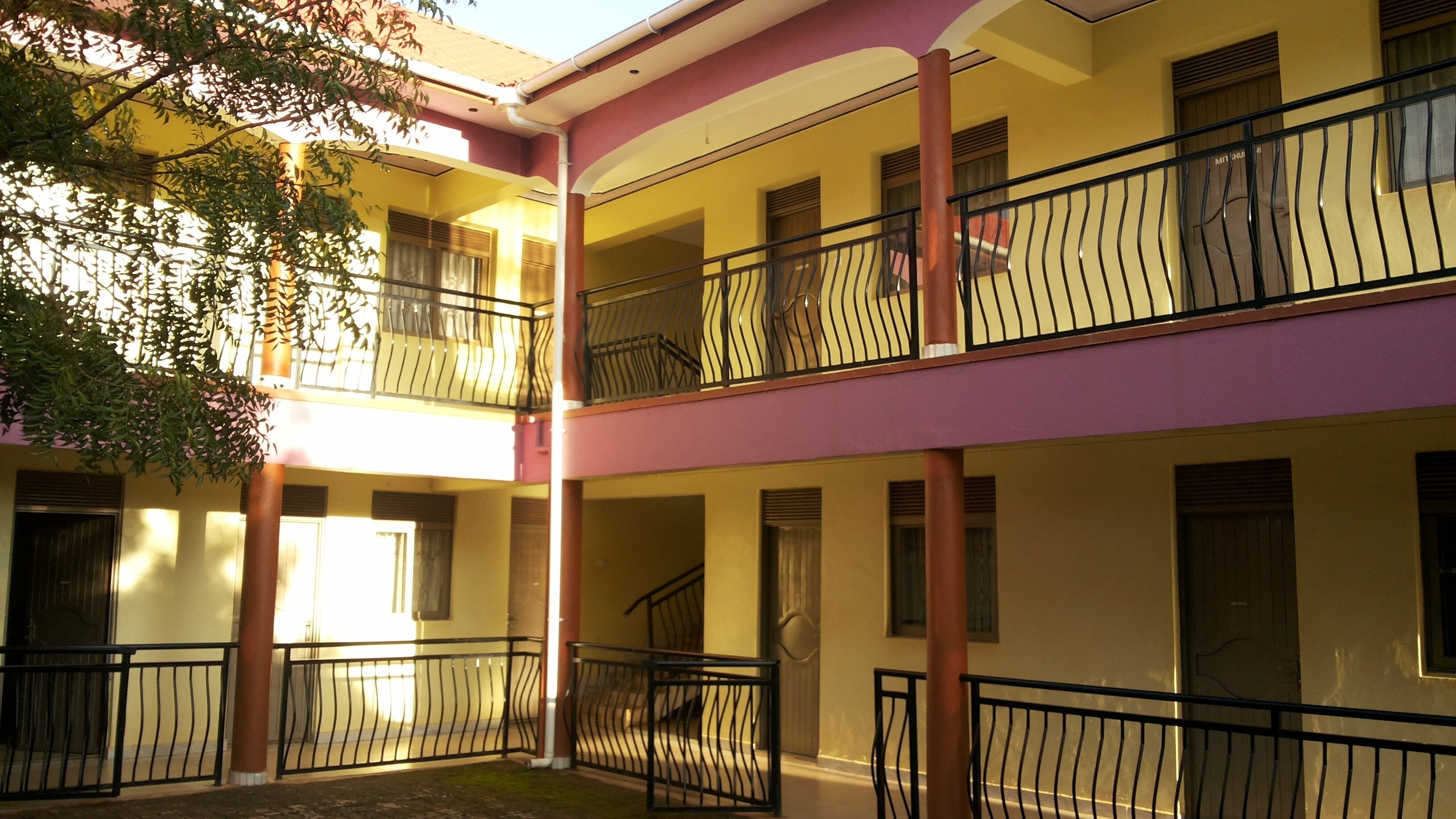 Garden Inn
