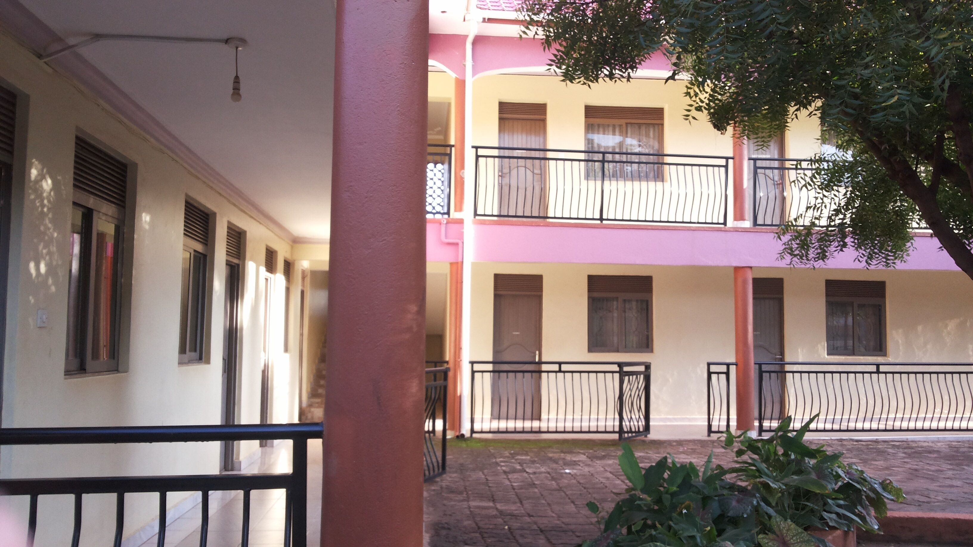 Garden Inn