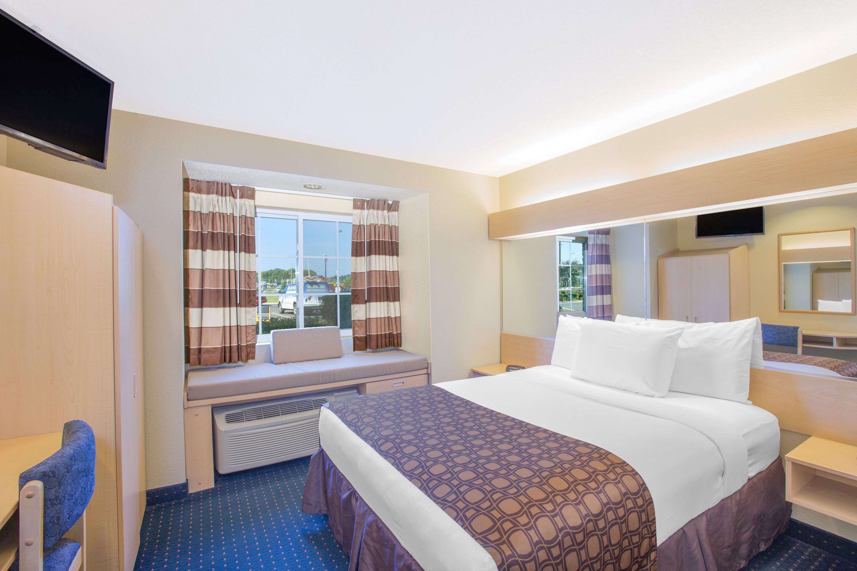 Microtel Inn & Suites by Wyndham Albertville