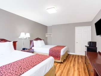Days Inn & Suites by Wyndham Athens Alabama