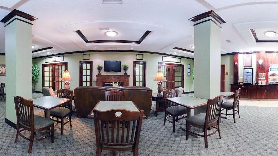 Holiday Inn Express & Suites Athens