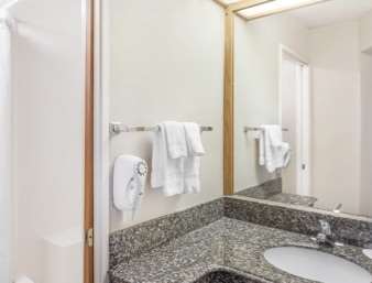 Super 8 by Wyndham Athens
